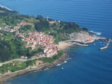 Lastres, cercanos los apartamentos Correhuela
