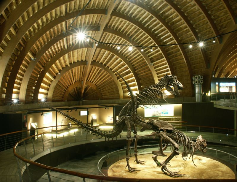 Sala del Cretcico.Museo Jursico de Asturias cercano a los apartamentos Correhuela (Villaviciosa)