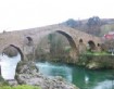 Puente romano de Cangas de Onis a media hora de los apartamentos correhuela villaviciosa
